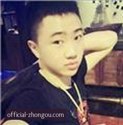 李芳
